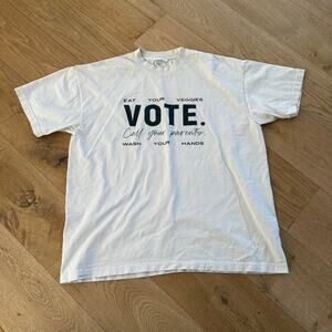 Rumours - Eat Your Veggies Vote T-shirt in Beige and Green